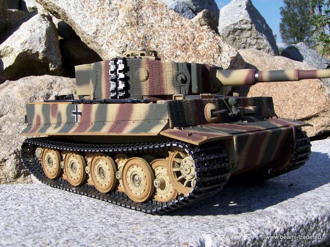 RC tank TIGER pozdní verze - InfraRed 2.4 GHz - kamufláž - METAL EDICE