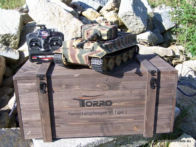 RC tank TIGER pozdní verze - InfraRed 2.4 GHz - kamufláž - METAL EDICE