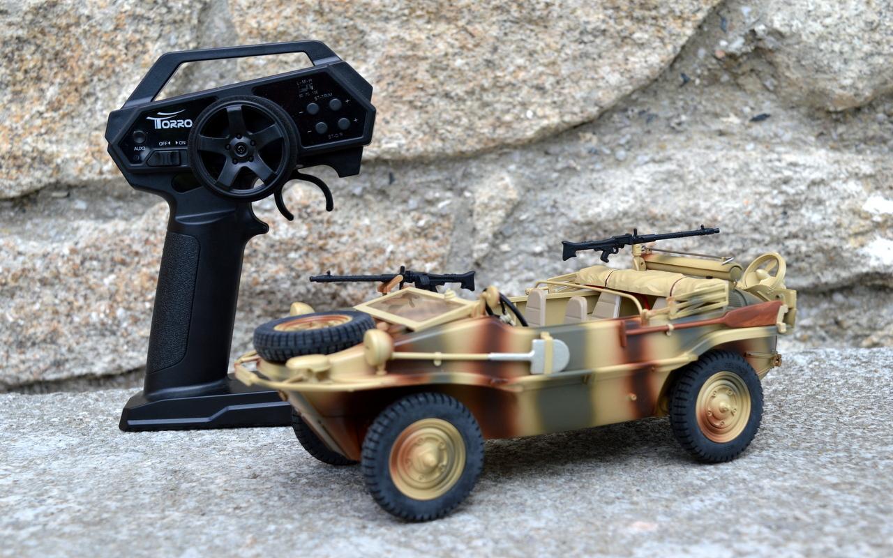 RC VW Schwimmwagen KDF 166 - maskovaný 1:16