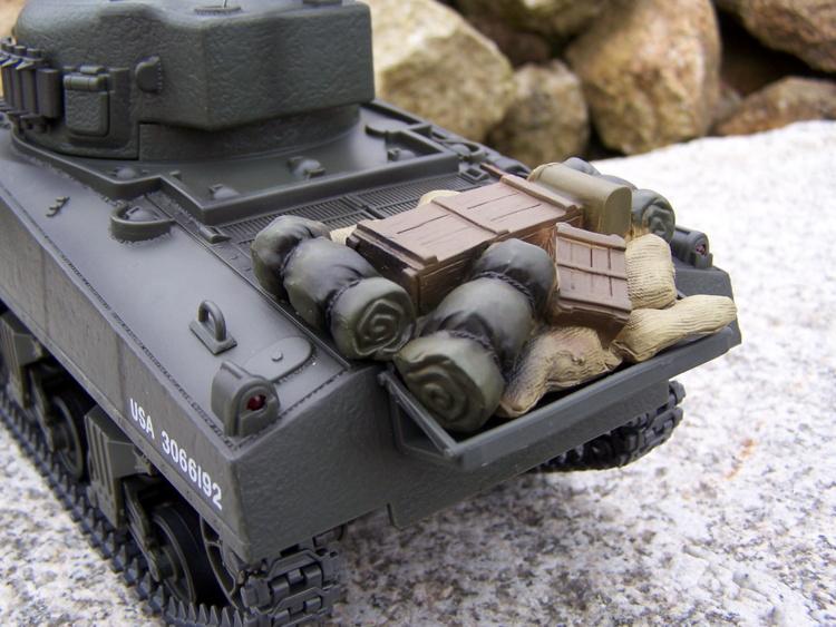 M4A3 Sherman - infrared + terč 1:24