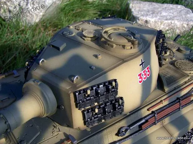 RC tank TIGER II - IR 2.4 GHz - kouř z kanonu, metal edice