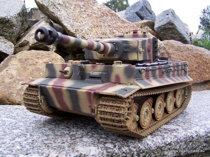 RC tank TIGER pozdní verze - INFRARED 2.4 GHz - KOVOVÉ PÁSY + VANA + KANON