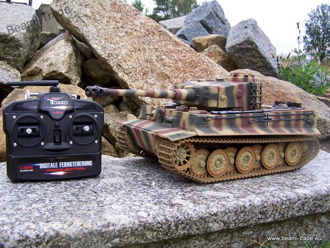 RC tank TIGER pozdní verze - INFRARED 2.4 GHz - KOVOVÉ PÁSY + VANA + KANON