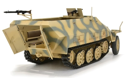 Profesionální RC model vojenského vozidla 