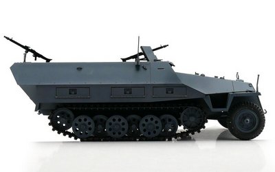 Profesionální RC model vojenského vozidla 