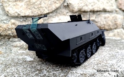 Profesionální RC model vojenského vozidla 