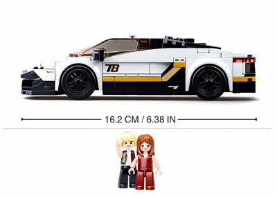 Italský bílý sporťák